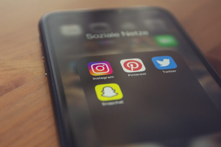 超21未成年女孩受害！荷兰男子因通过Snapchat实施大规模线上虐待
