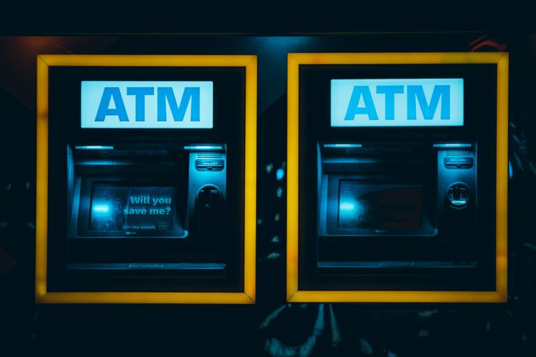 爆炸频发！荷兰部分火车站将关闭站内ATM，仅大城市除外