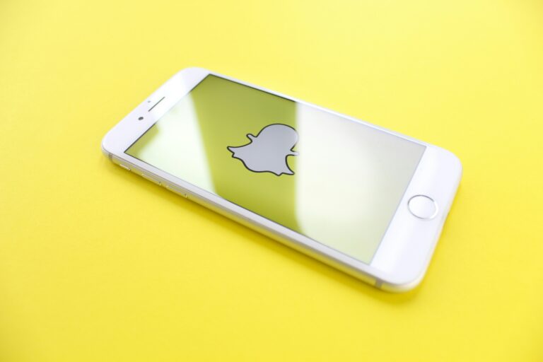 Snapchat电子烟乱象挑战荷兰监管！算法“精准”毒害未成年人